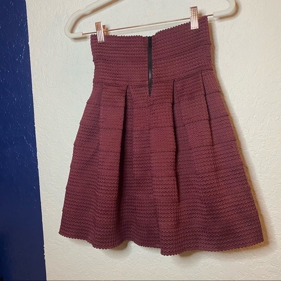 ANTHROPOLOGIE Girls from Savoy Skirt - Picture 2 of 5